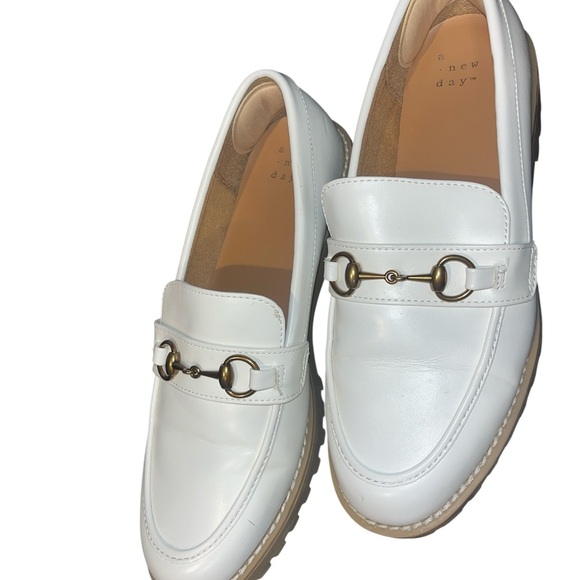 a new day White and Gold Loafers Slip-Ons - Picture 2 of 4